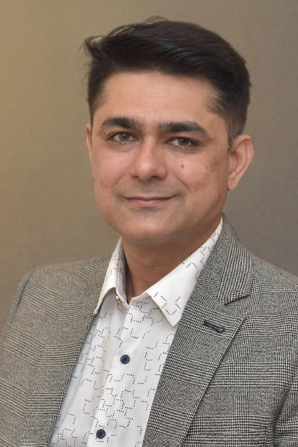 Mr. Satish Gangwani